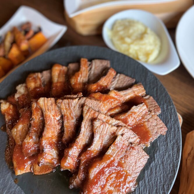take-home-family-meal-smoked-brisket