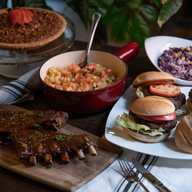 Gourmet-Burgers-and-Ribs-Take-Home-Meal
